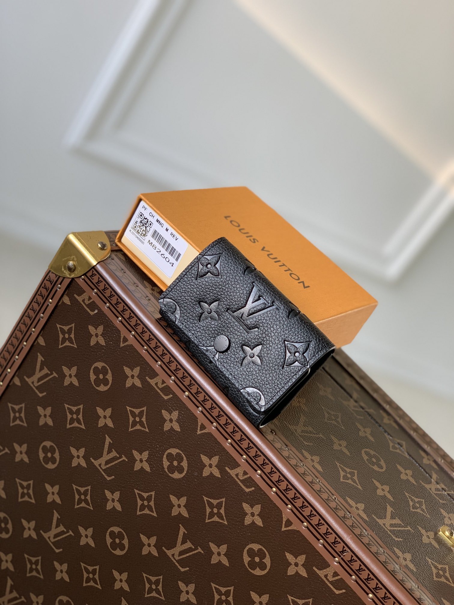 Louis Vuitton Wallet-M82